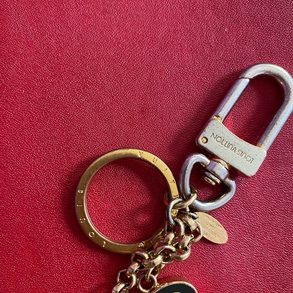 ❤️🖤 send offer❤️🖤LV  key chain / bag charm - Picture 6 of 9